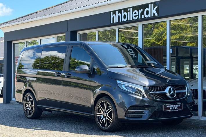 Grå Mercedes V300 d fra 2022