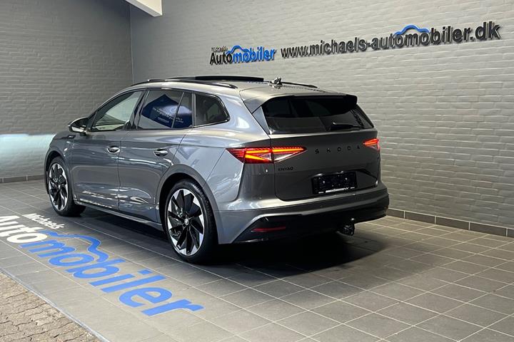 Grå Skoda Enyaq fra 2025