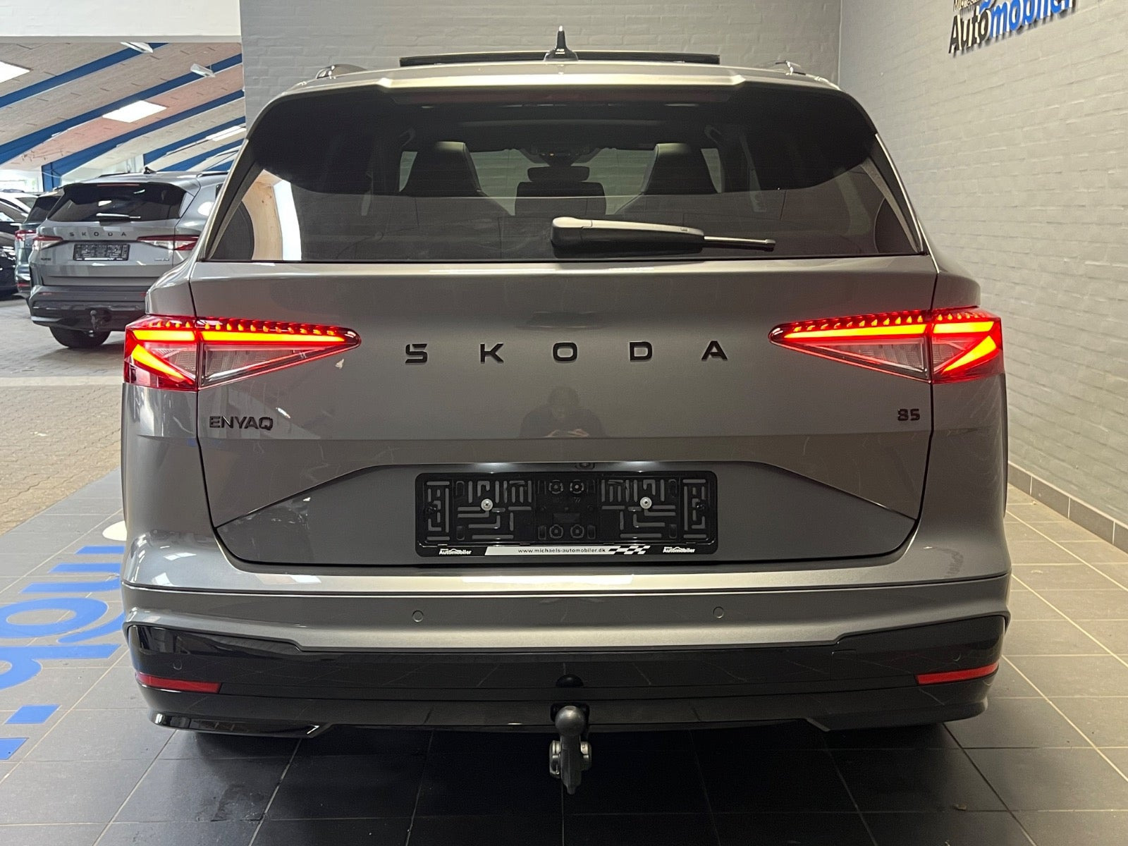 Grå Skoda Enyaq fra 2025