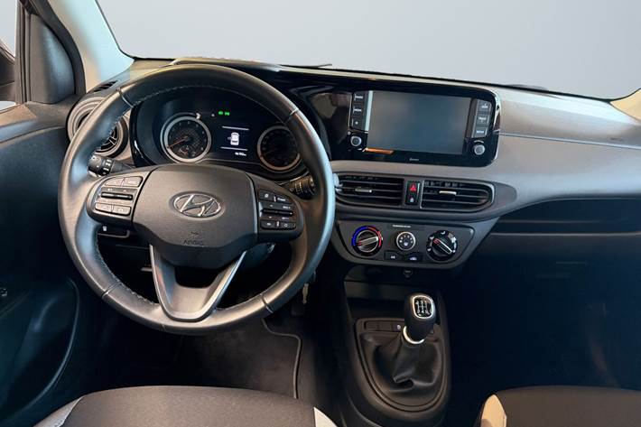 Sort Hyundai i10 fra 2021