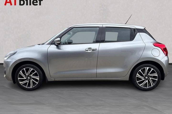 Sølv Suzuki Swift fra 2023