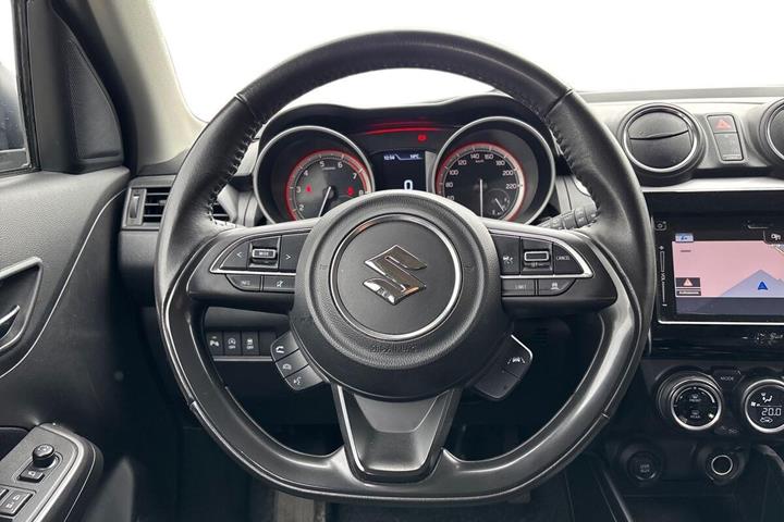 Sølv Suzuki Swift fra 2023