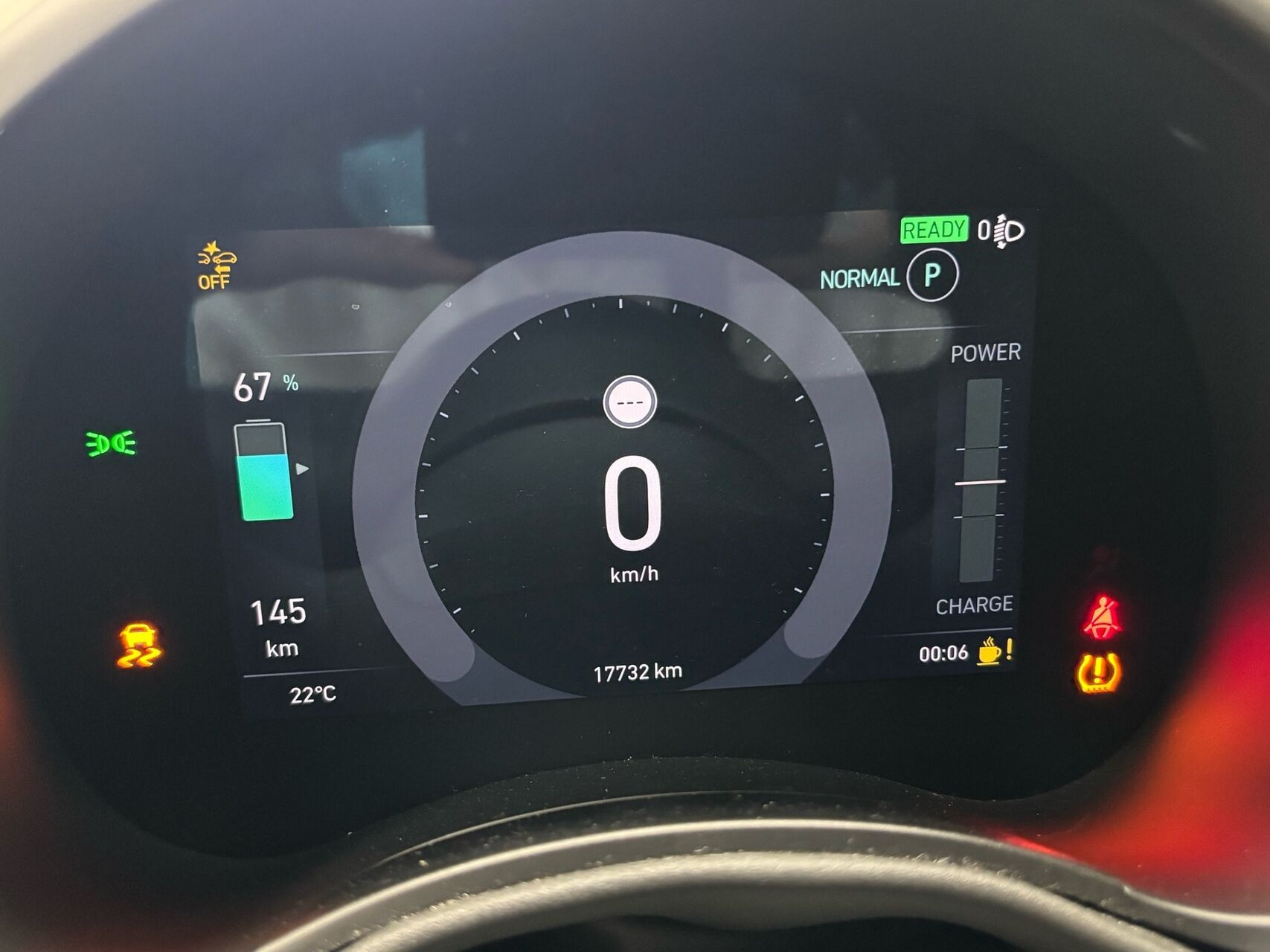 Hvid Fiat 500e fra 2023