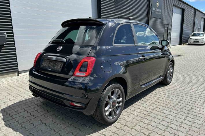 Sort Fiat 500 fra 2019