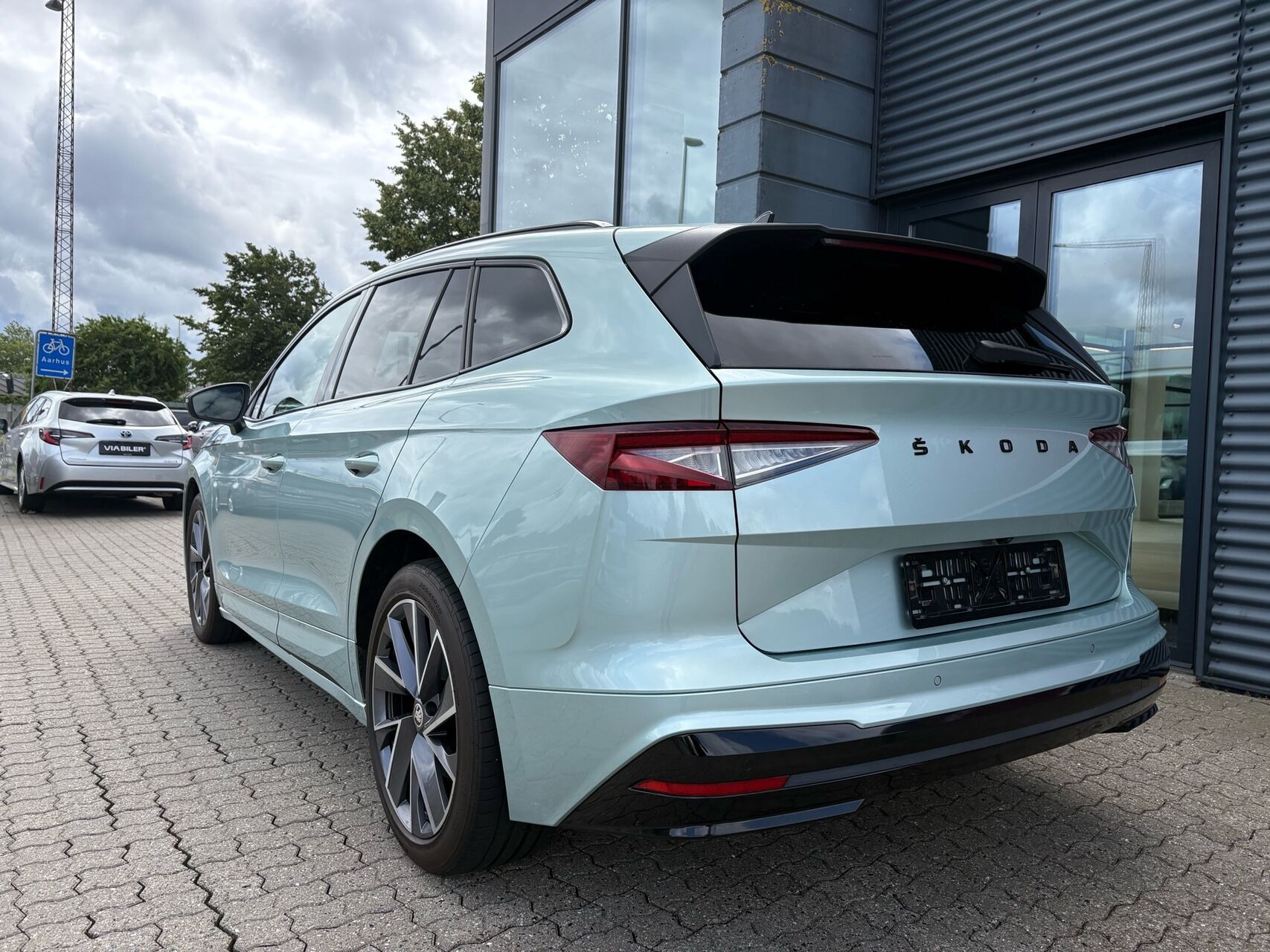Grøn Skoda Enyaq fra 2021