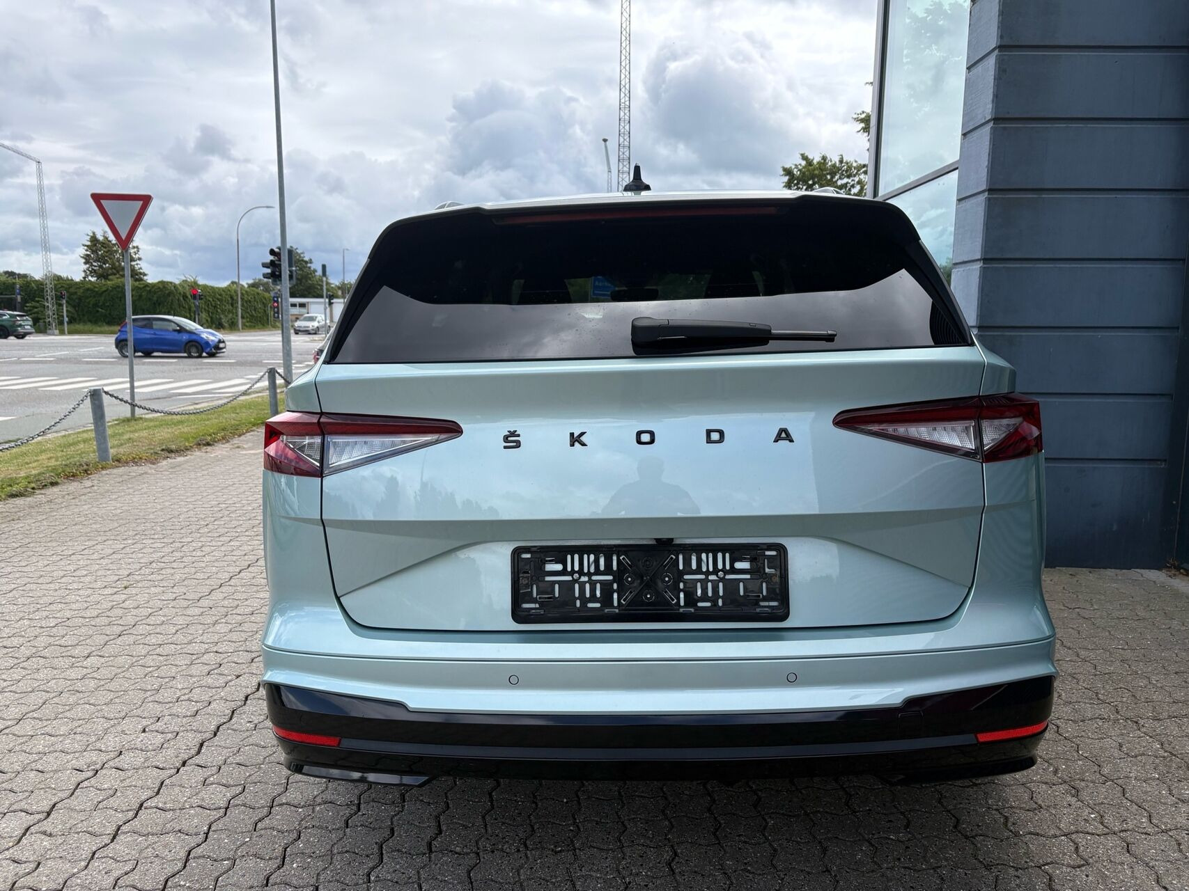 Grøn Skoda Enyaq fra 2021