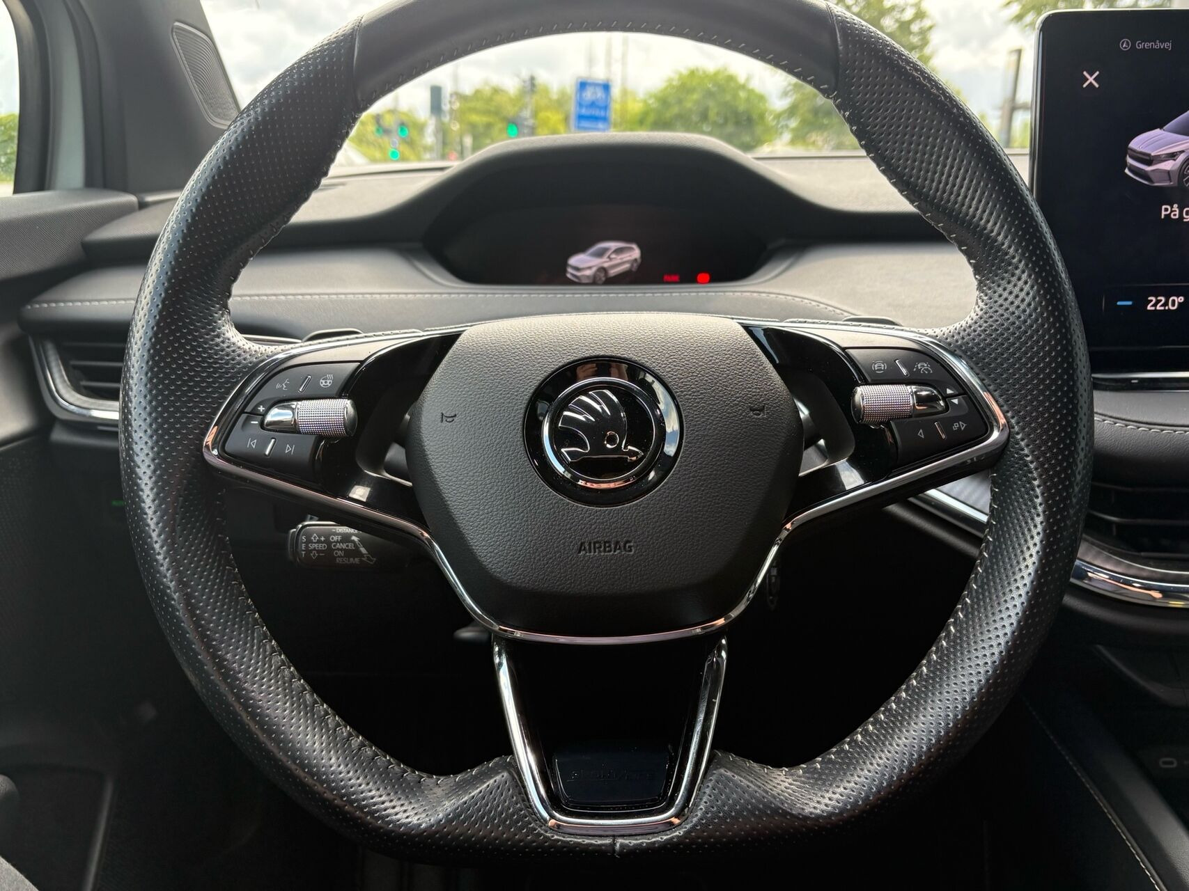 Grøn Skoda Enyaq fra 2021