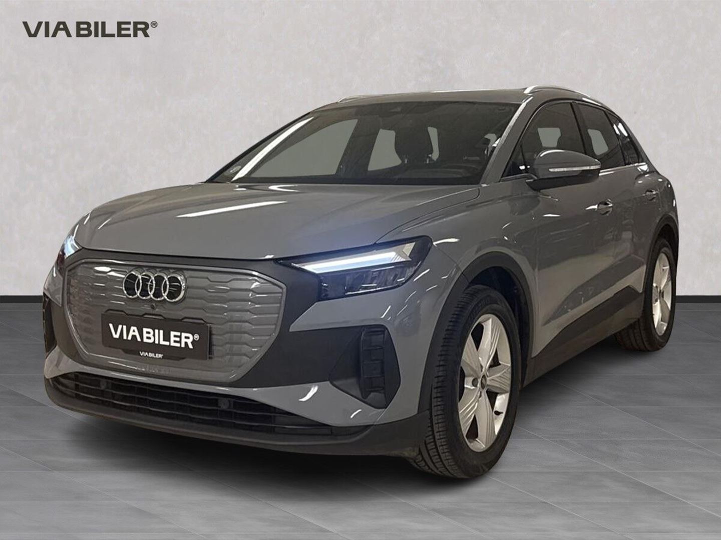 Audi Q435 E-tron 170HK 5d Aut.KontantprisAudi Q435 E-tron 170HK 5d Aut.199.800 krKontantpr