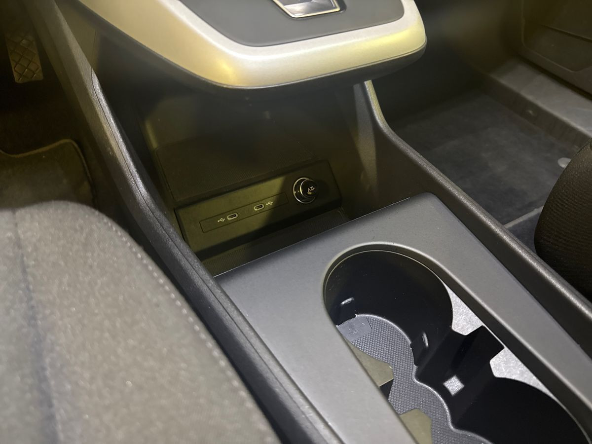 Grå Audi Q4 fra 2022