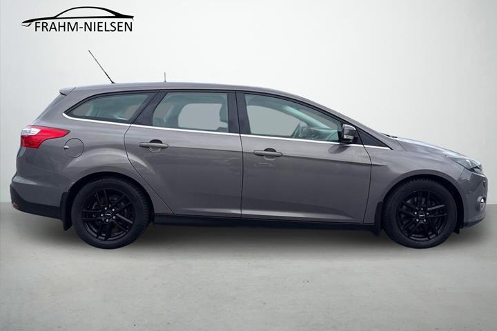 Grå Ford Focus fra 2011