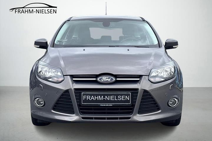 Grå Ford Focus fra 2011