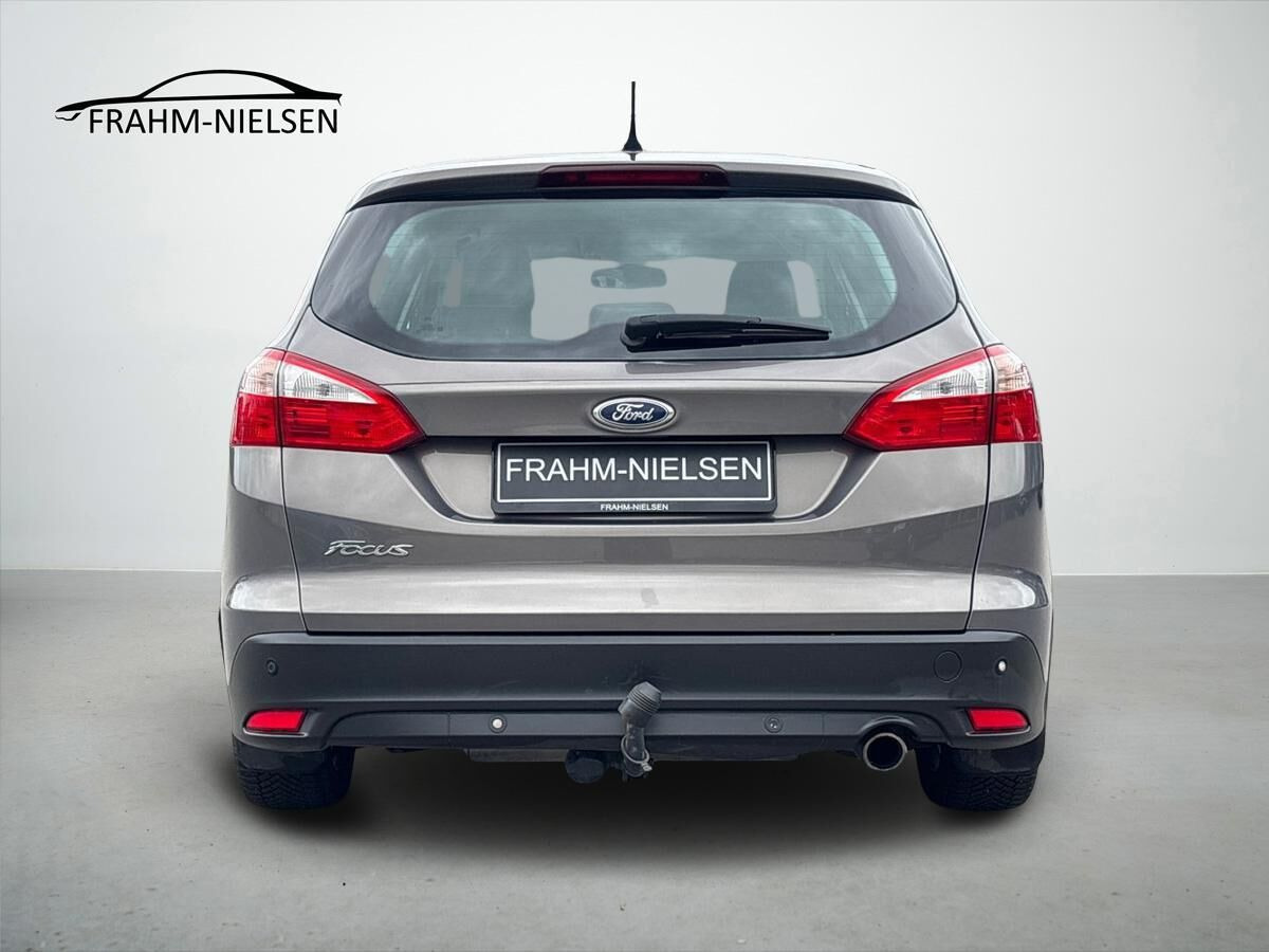 Grå Ford Focus fra 2011