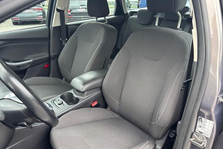 Grå Ford Focus fra 2011