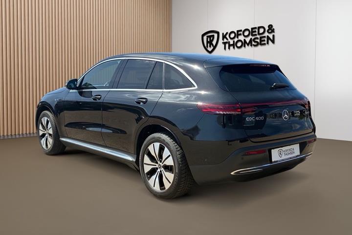 Sort Mercedes EQC 400 fra 2022