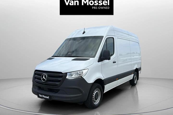 Hvid Mercedes Sprinter fra 2025