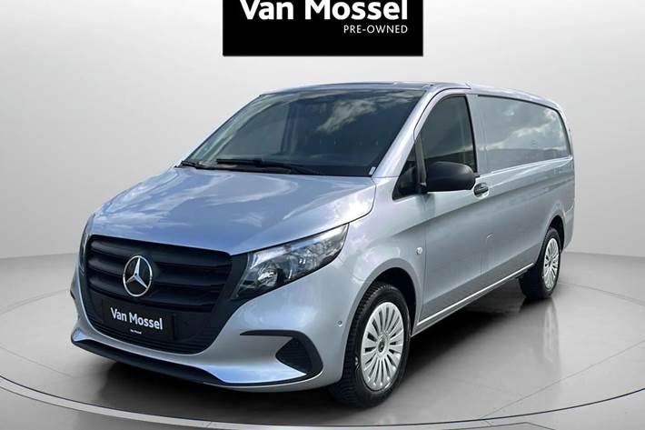 Grå Mercedes Vito fra 2025