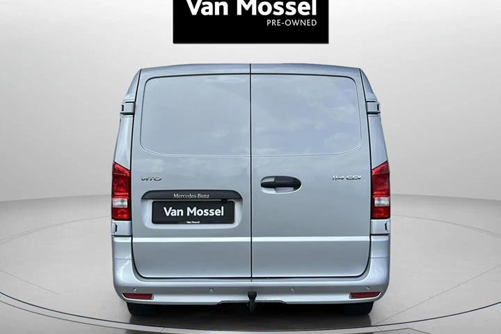Sølv Mercedes Vito fra 2025