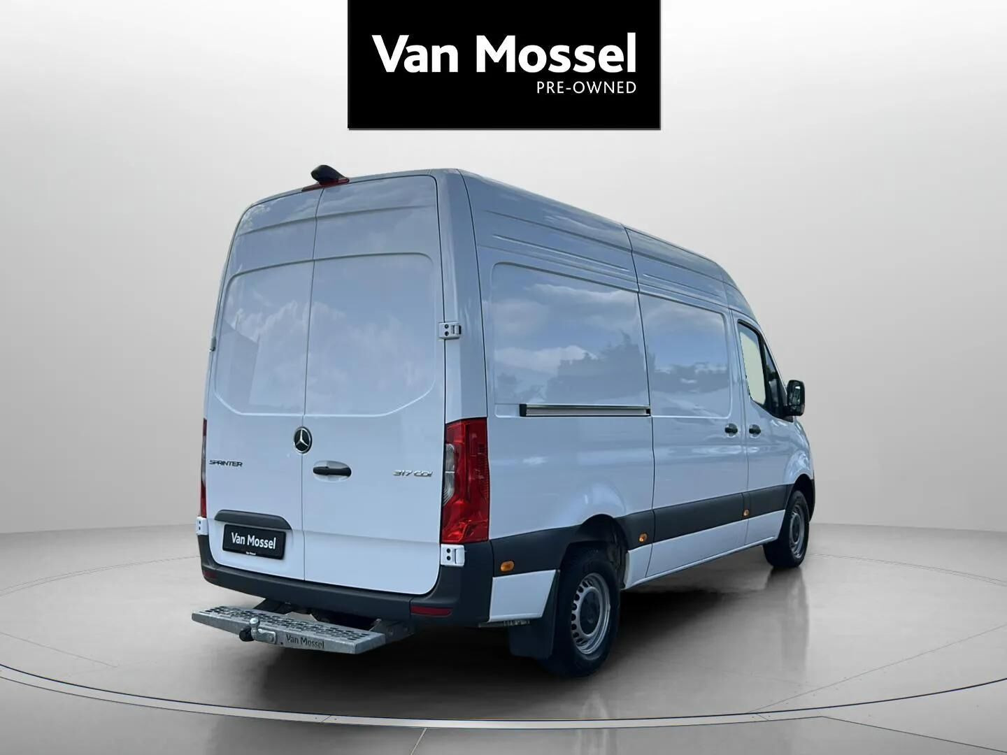 Hvid Mercedes Sprinter fra 2025