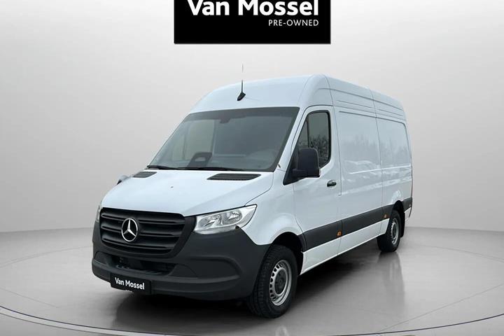 Hvid Mercedes Sprinter fra 2025