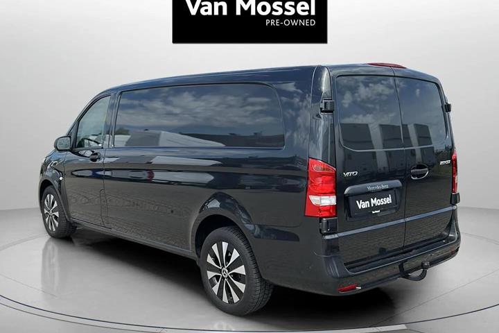 Grå Mercedes Vito fra 2025