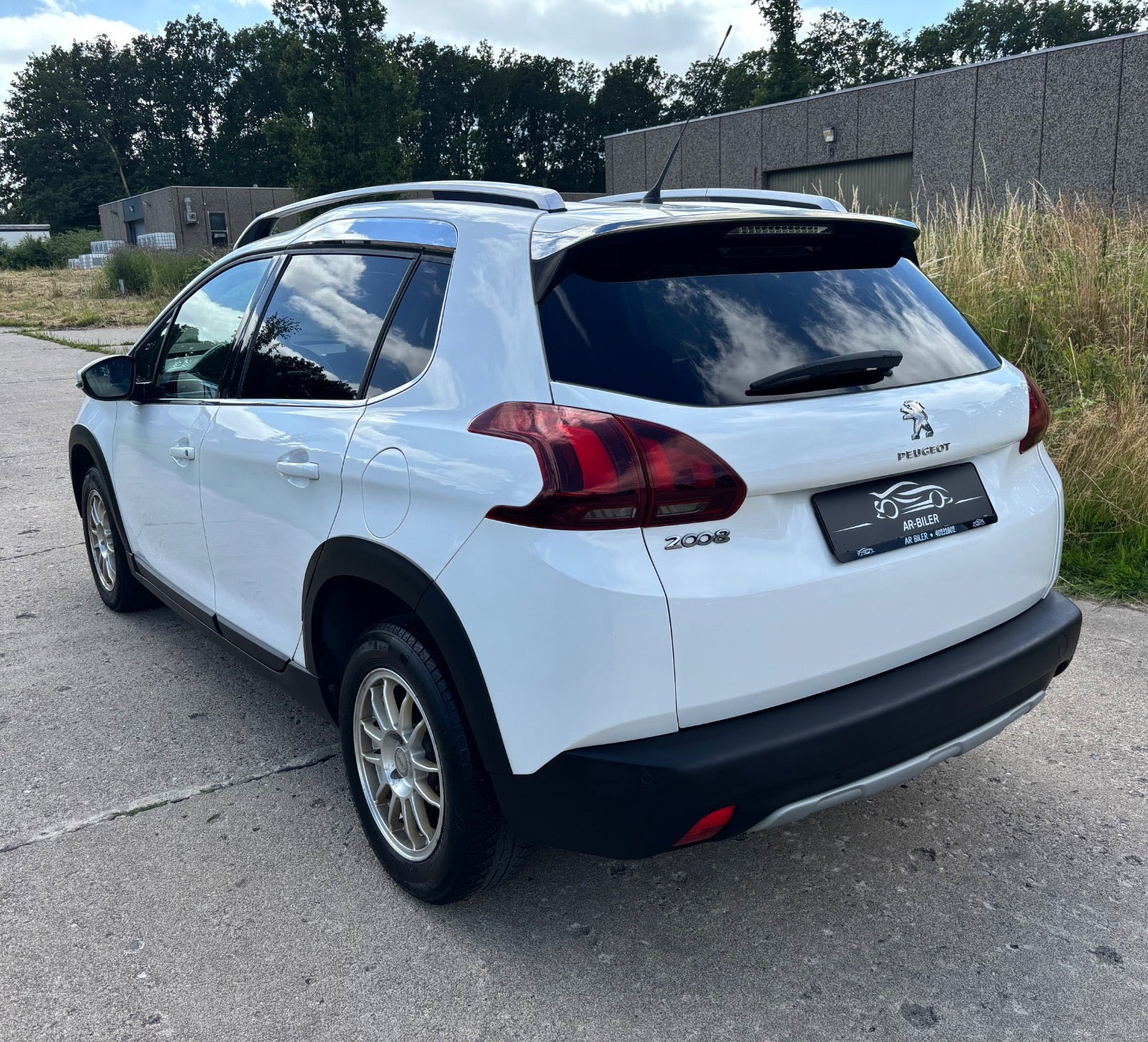 undefined Peugeot 2008 fra 2017