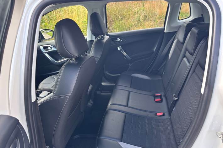 undefined Peugeot 2008 fra 2017