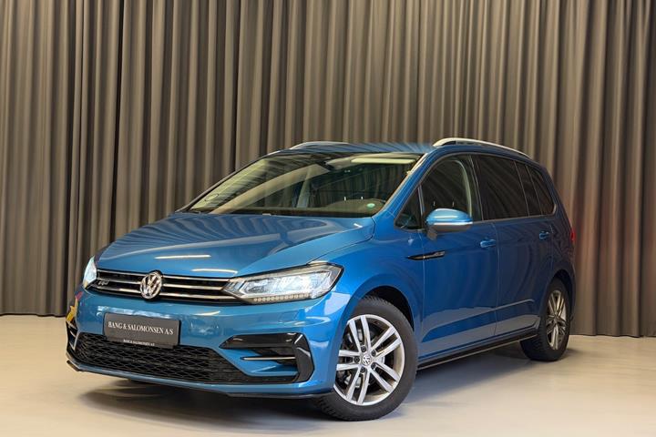 Blå VW Touran fra 2019