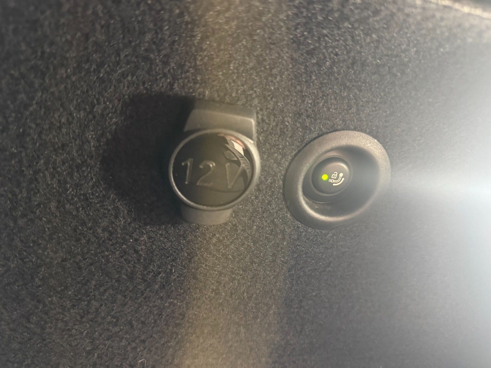 Hvid BMW iX1 fra 2023