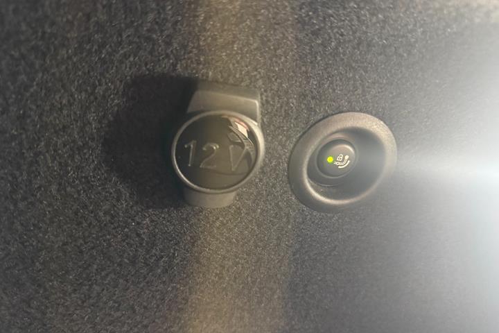 Hvid BMW iX1 fra 2023