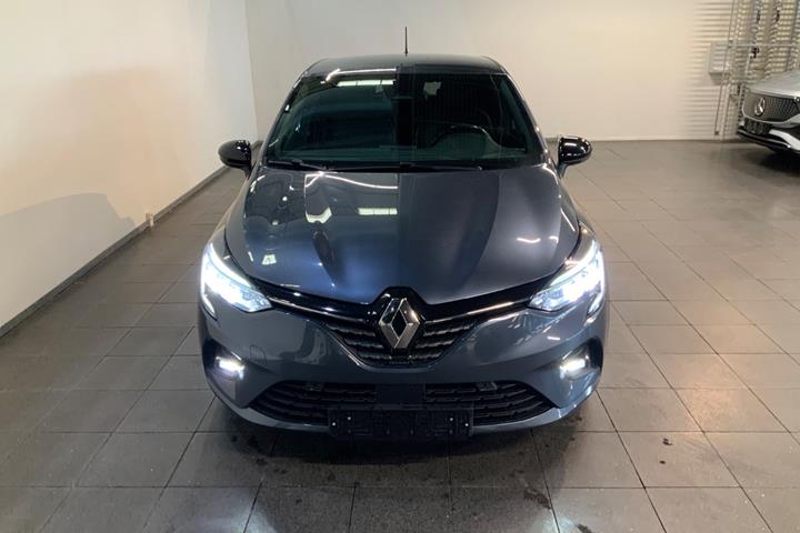Grå Renault Clio V fra 2021