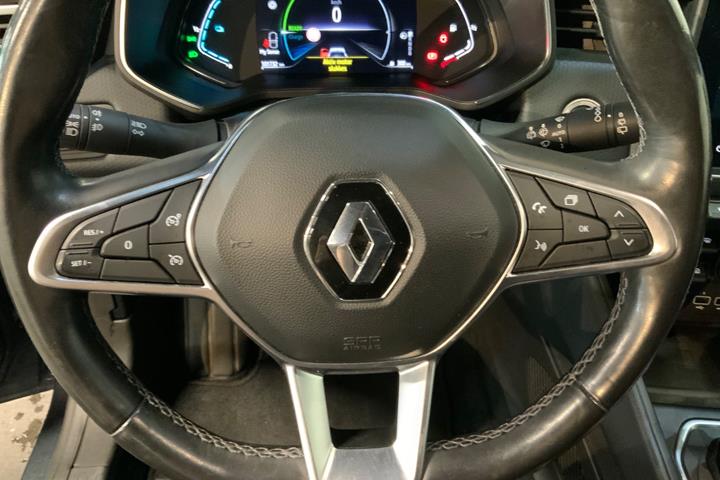 Grå Renault Clio V fra 2021