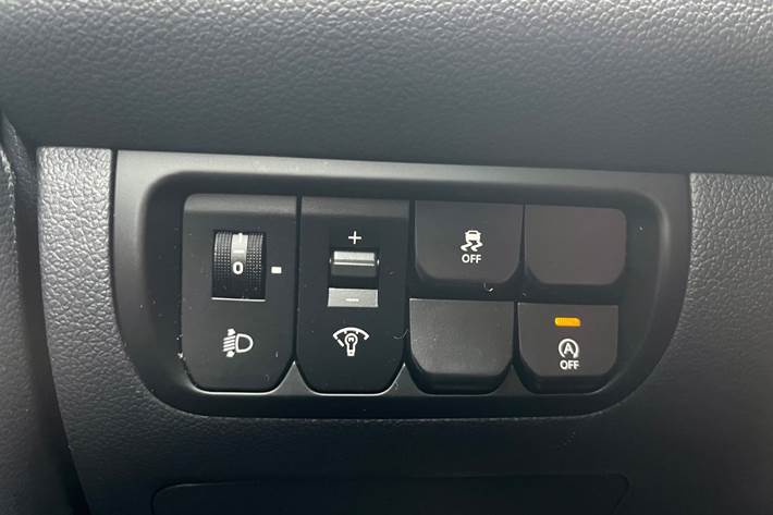 Blå Kia Rio fra 2014