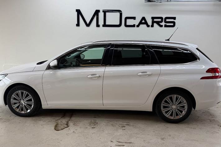 Hvid Peugeot 308 fra 2017