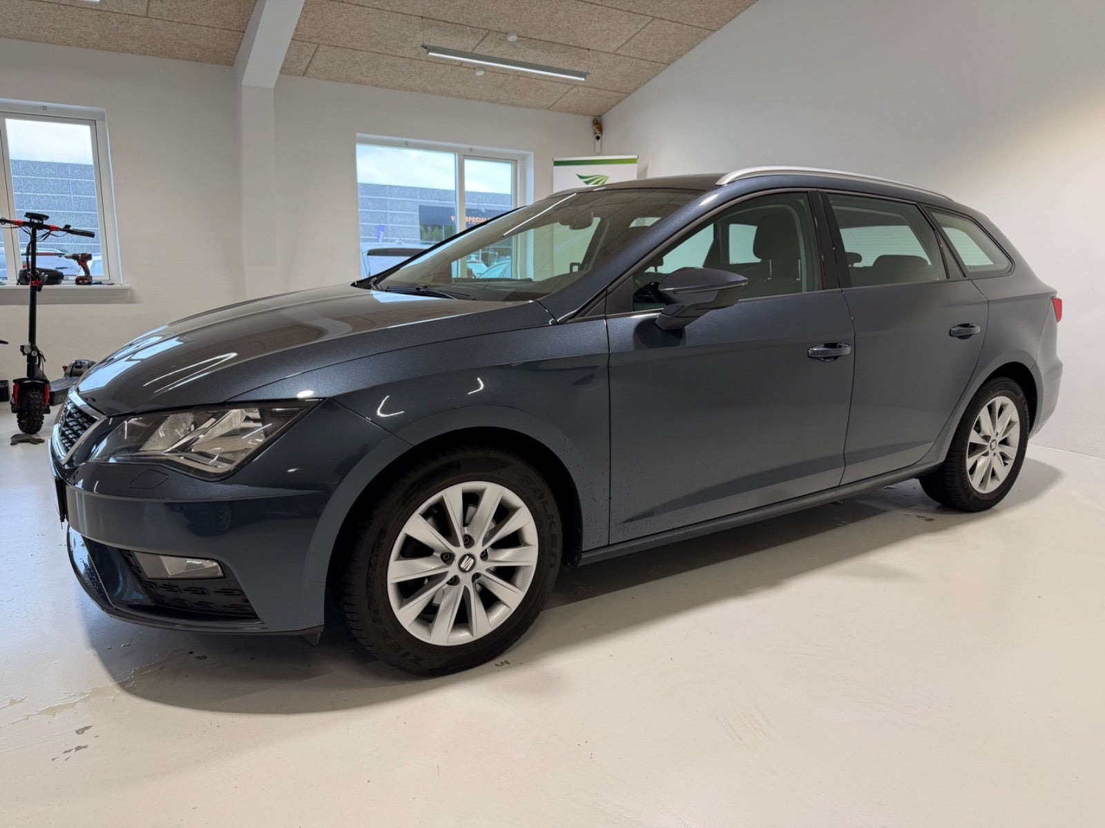 Grå Seat Leon fra 2020