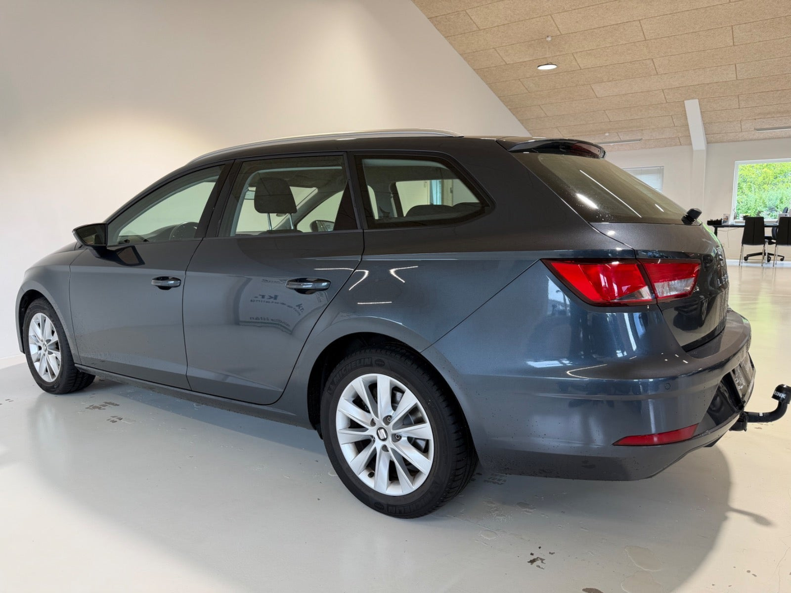 Grå Seat Leon fra 2020