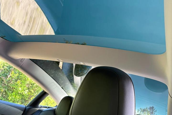 Sort Tesla Model 3 fra 2023