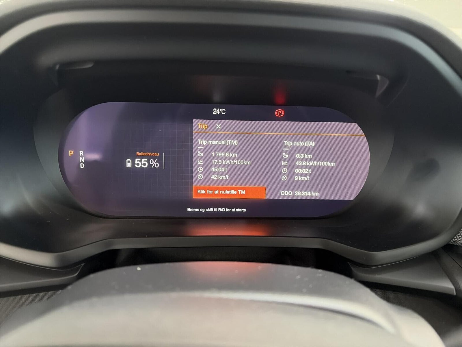 Blå Polestar 2 fra 2023