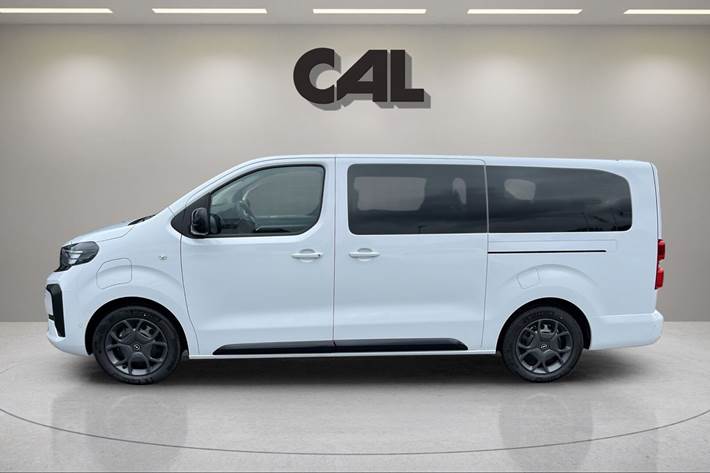 Hvid Opel Zafira-e Life fra 2026