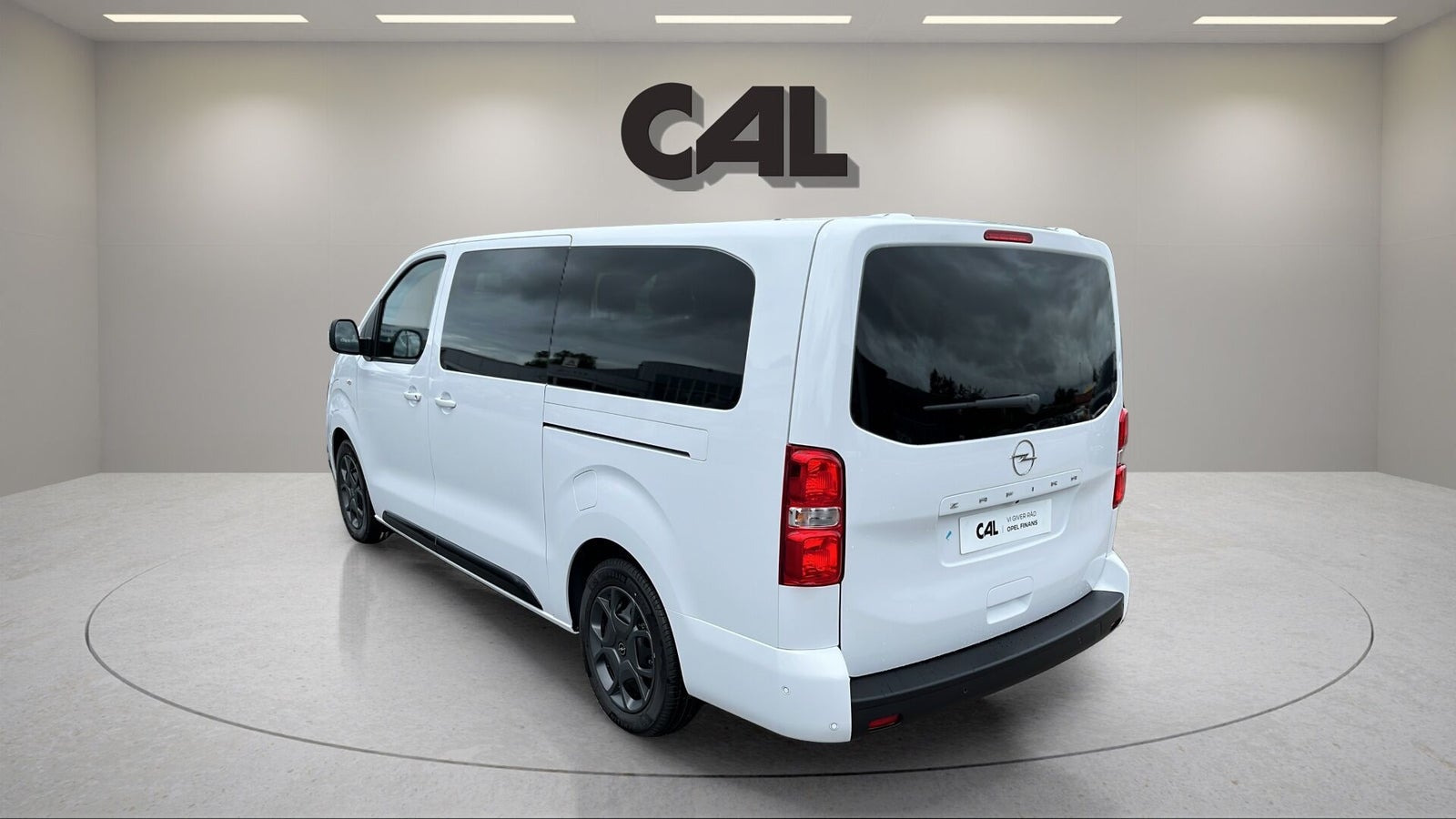 Hvid Opel Zafira-e Life fra 2026