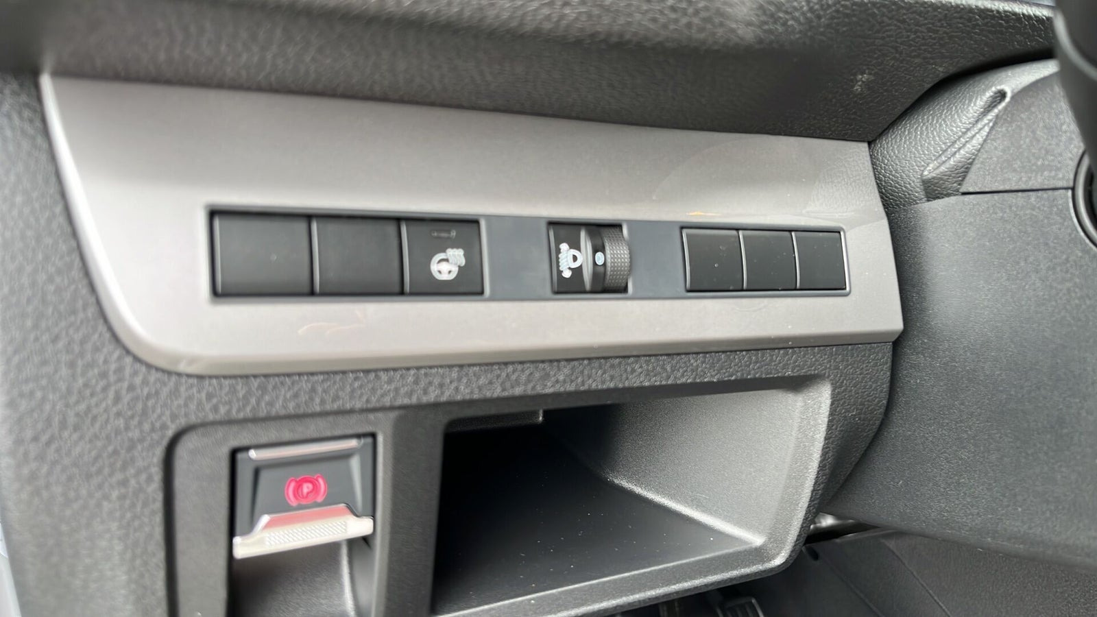 Hvid Opel Zafira-e Life fra 2026