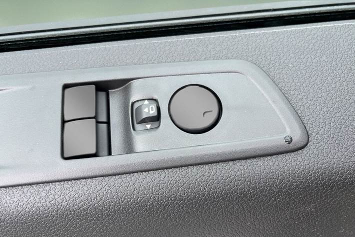 Hvid Opel Zafira-e Life fra 2026