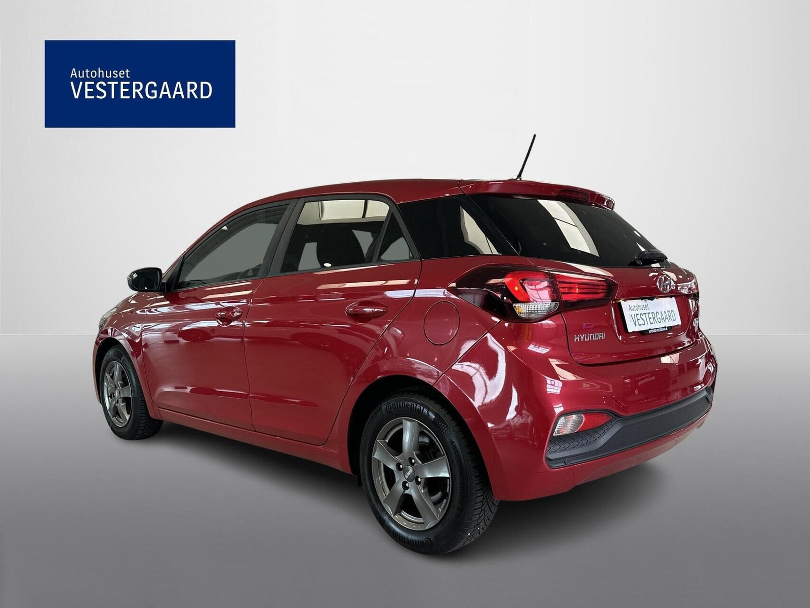 Rød Hyundai i20 fra 2019