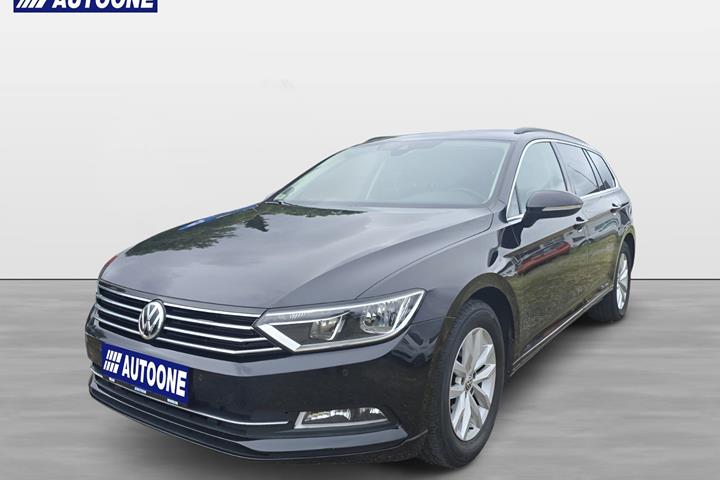 Sort VW Passat fra 2018 set udefra