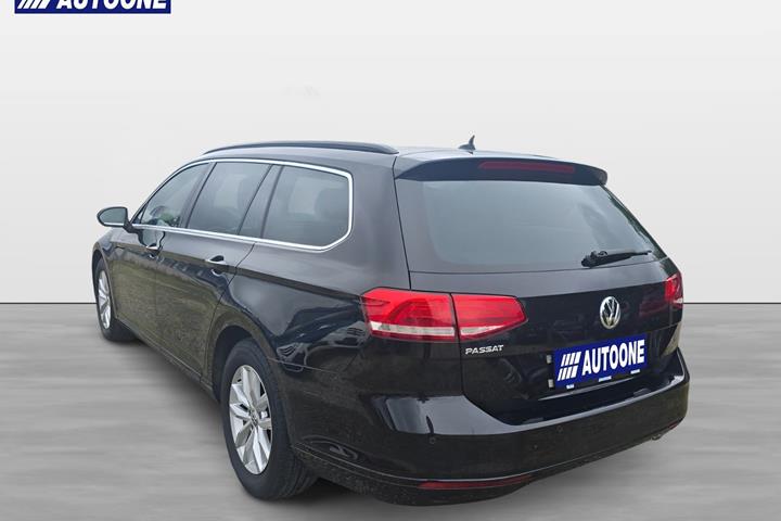 Sort VW Passat fra 2018