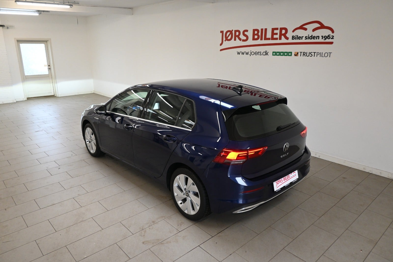 Blå VW Golf VIII fra 2021