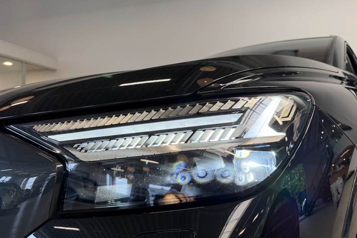 Sort Audi Q4 e-tron fra 2024