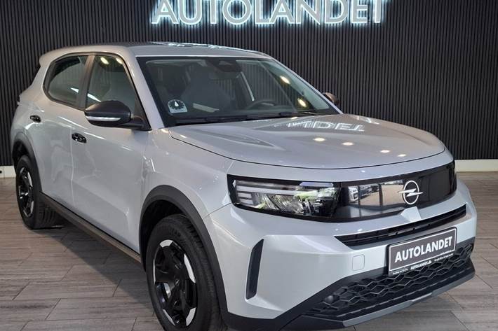 Sølv Opel Frontera fra 2025