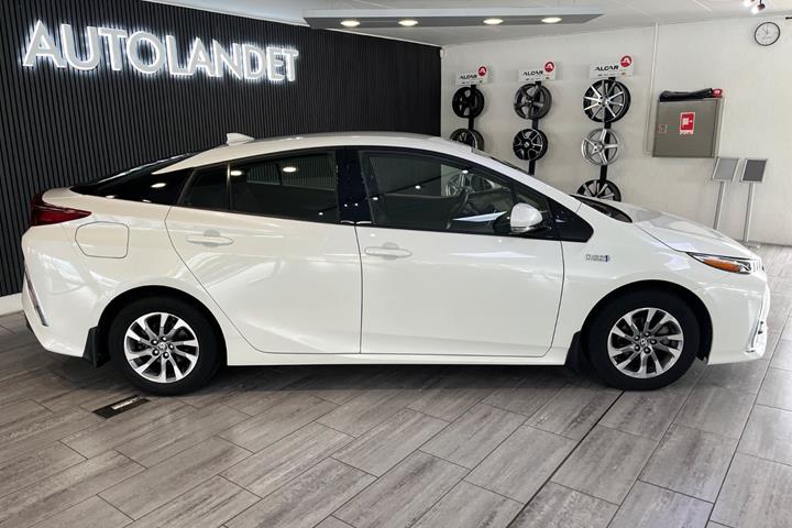 Hvid Toyota Prius fra 2018