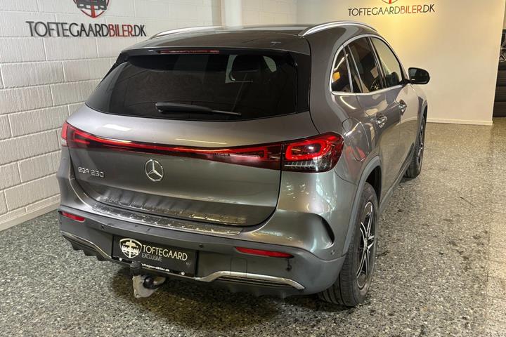 Grå Mercedes EQA250 fra 2021