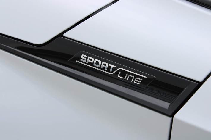 Hvid Skoda Enyaq fra 2022